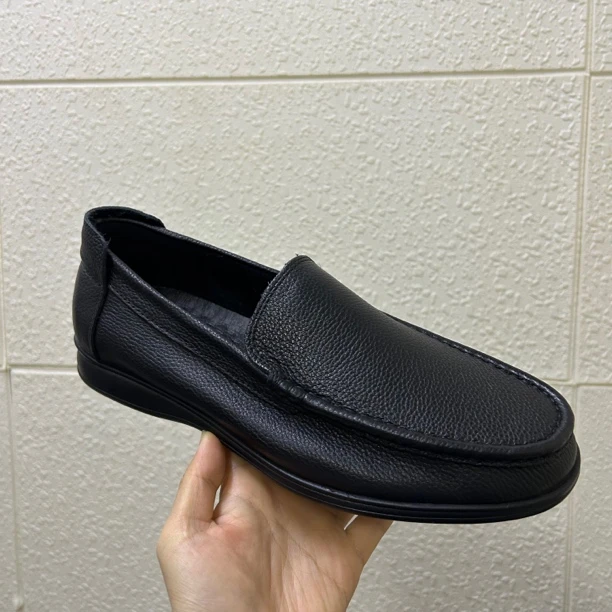 男士休闲皮鞋男一脚蹬单层舒适时尚真皮软底软面百搭透气黑色商务