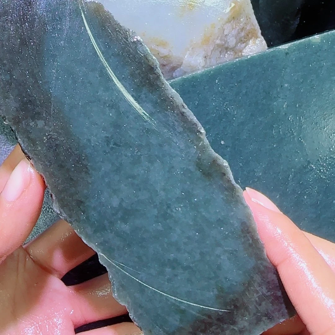 和田玉未镶嵌珠宝半成品