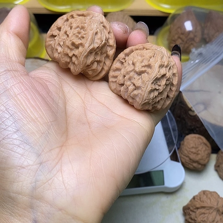 核桃文玩核桃43三角白