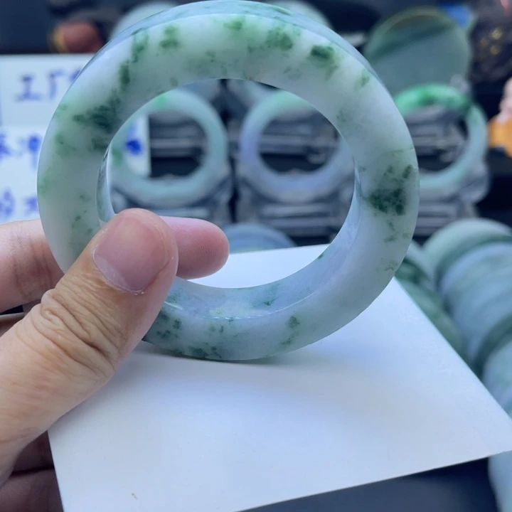 定制翡翠手镯未镶嵌