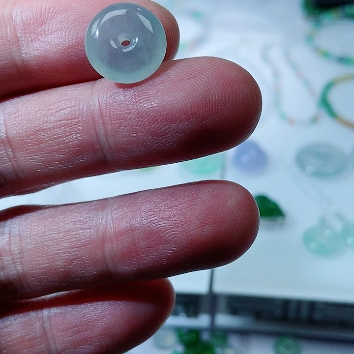 翡翠未镶嵌颈饰缅甸天然翡翠平安扣