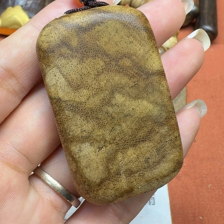大叶紫檀（黑酸枝木类）