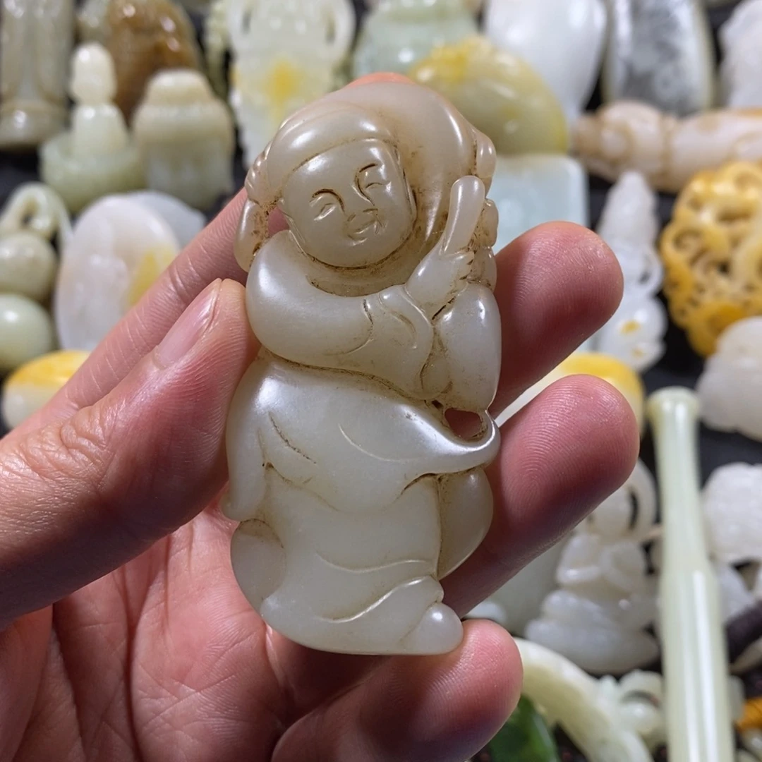 和田玉颈饰未镶嵌