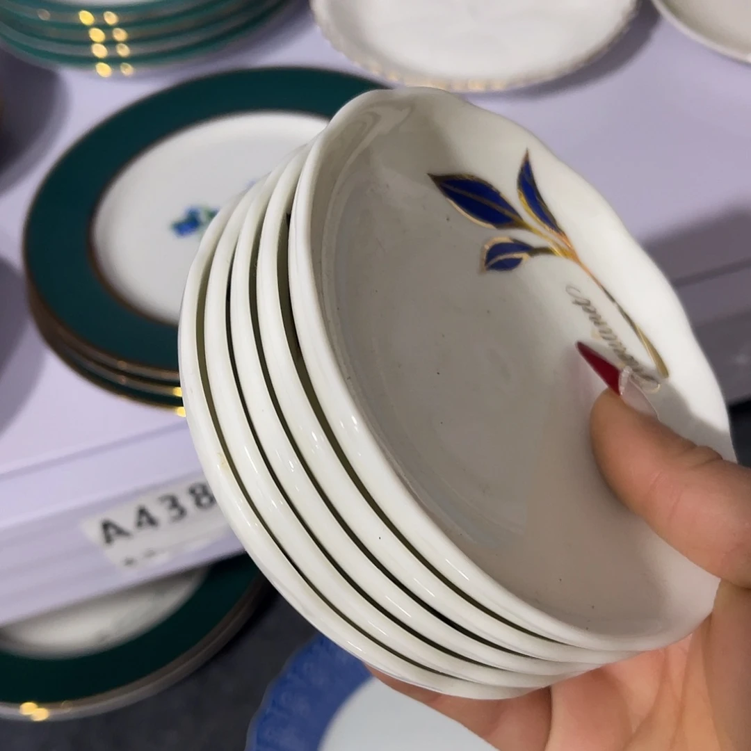 瓷片⭐️****嗯！羽毛球赛和足球锦标是奥运