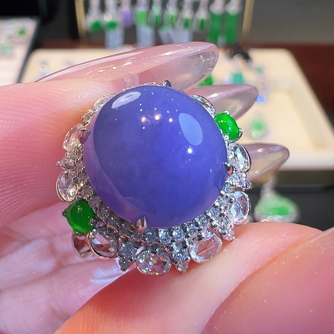 翡翠戒指18K金镶嵌翡翠