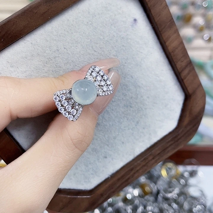 翡翠未镶嵌颈饰天然翡翠Ａ货