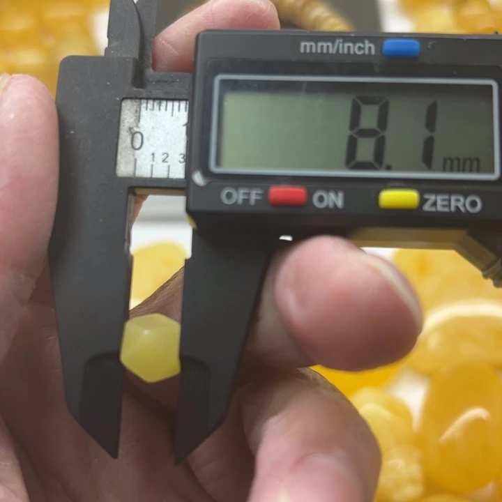琥珀（矿物珀）未镶嵌裸石