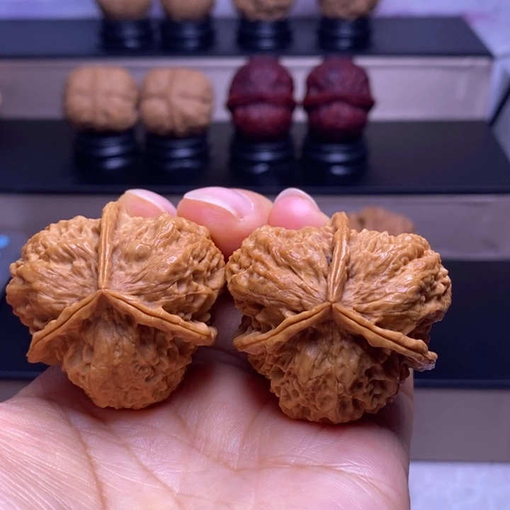 文玩核桃把件寿山石三楞82