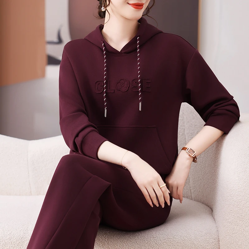 2025年春装宽松连帽运动服套装女新款字母大码宽松妈妈休闲两件套