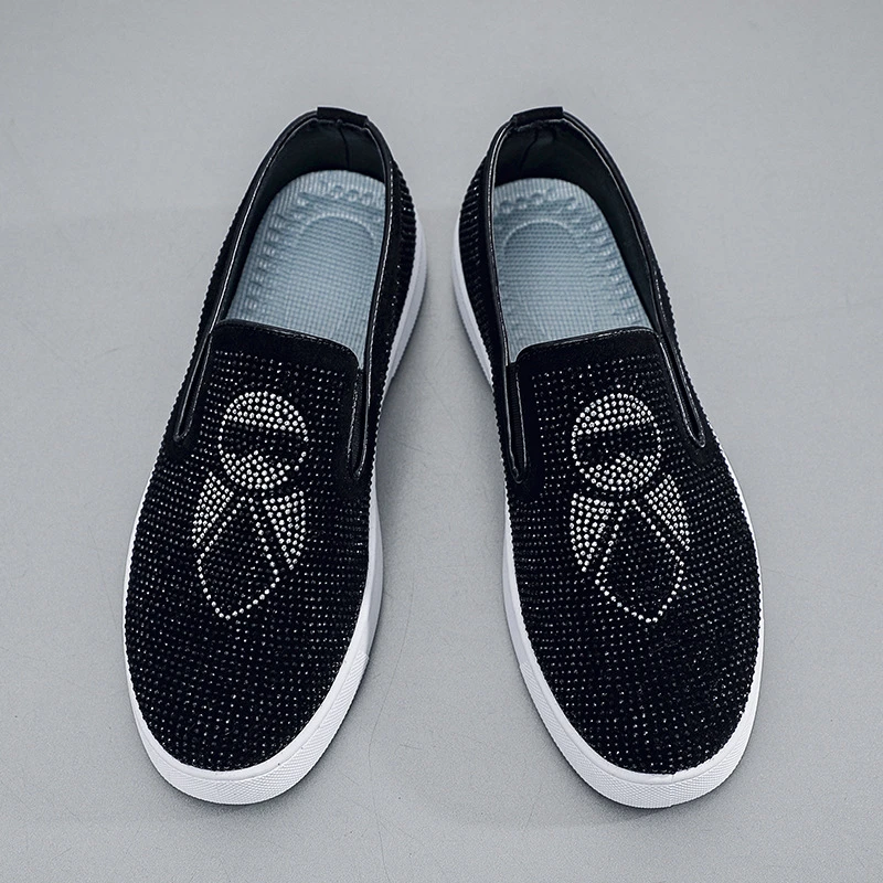 男士烫钻红底休闲鞋板鞋时尚潮流懒人套脚鞋男鞋