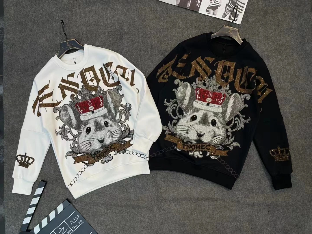 11668 吉祥鼠重工潮牌烫钻卫衣重工满钻长袖黑色圆领时尚情侣