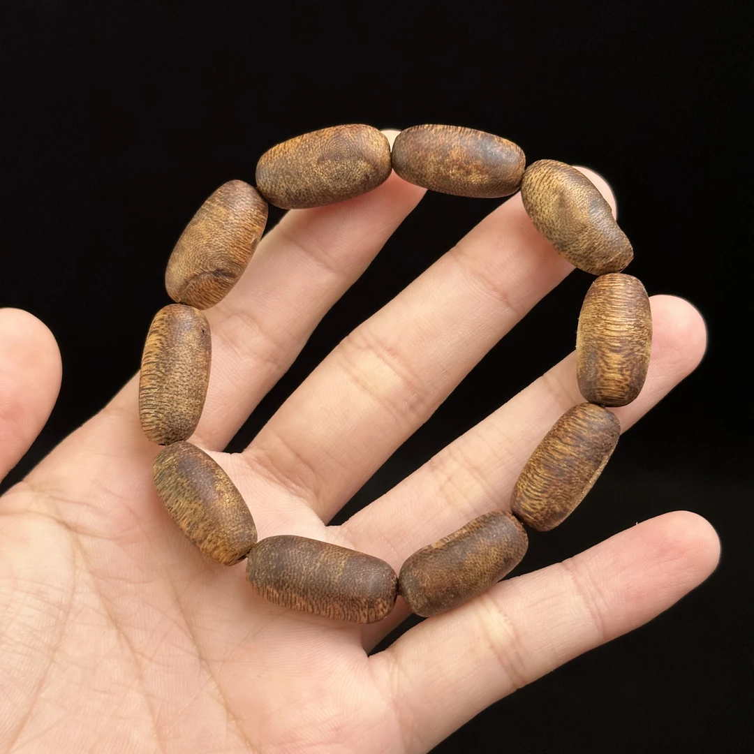 沉香海南沉香奇楠随型枣珠单圈手串