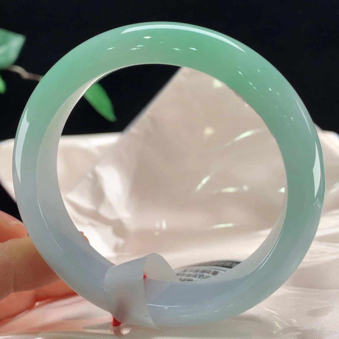 翡翠未镶嵌手镯5834