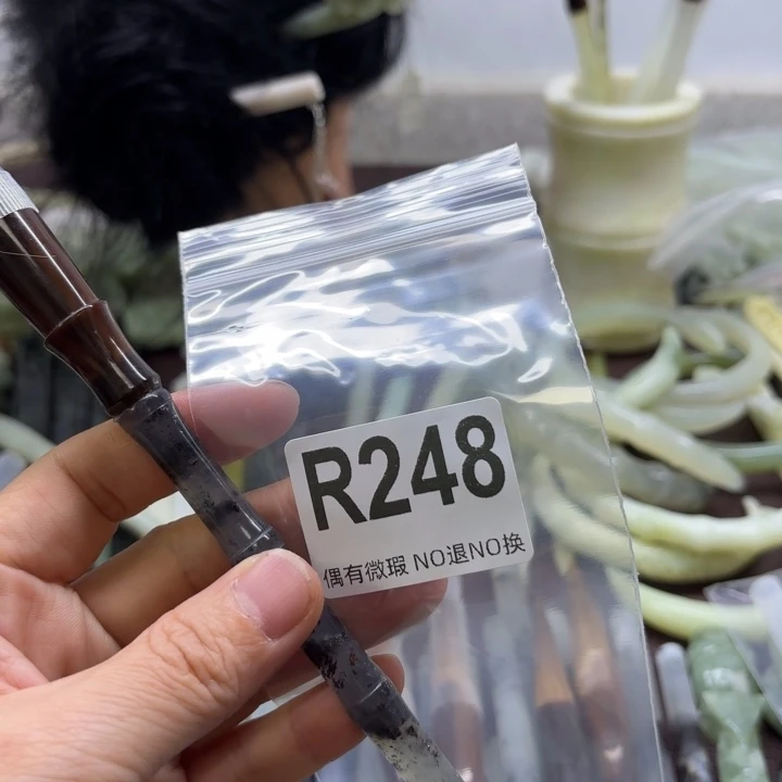 蛇纹石玉发饰合金珂****?