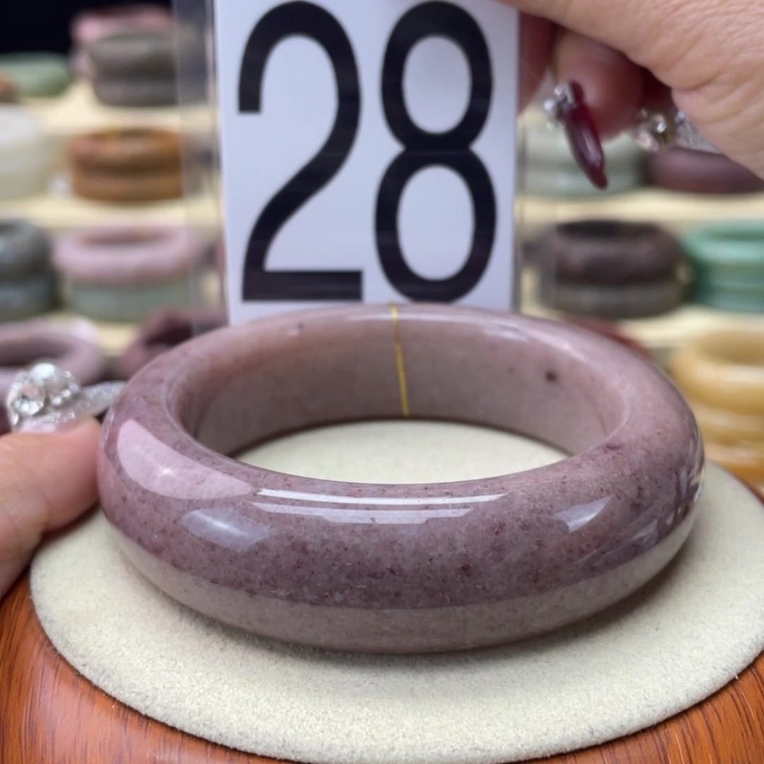 【闪购商品】石英质玉手镯未镶嵌