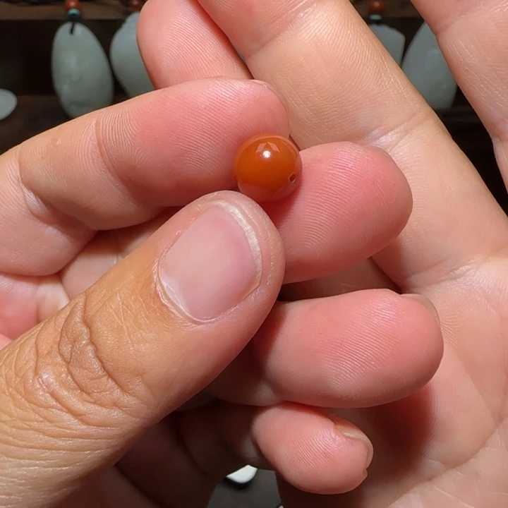 玛瑙/玉髓珠子未镶嵌央**尔