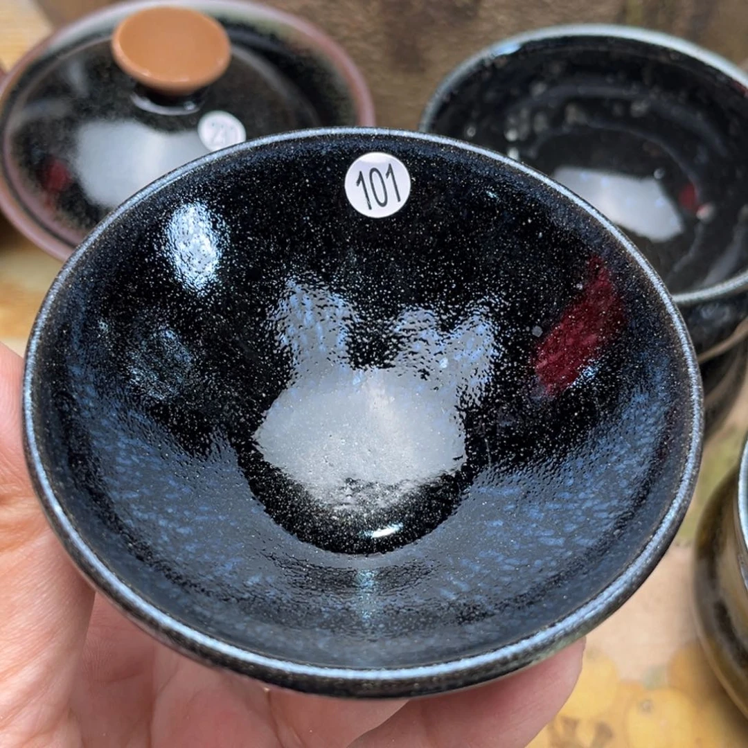 茶盏义兴龙窑坚持真柴烧