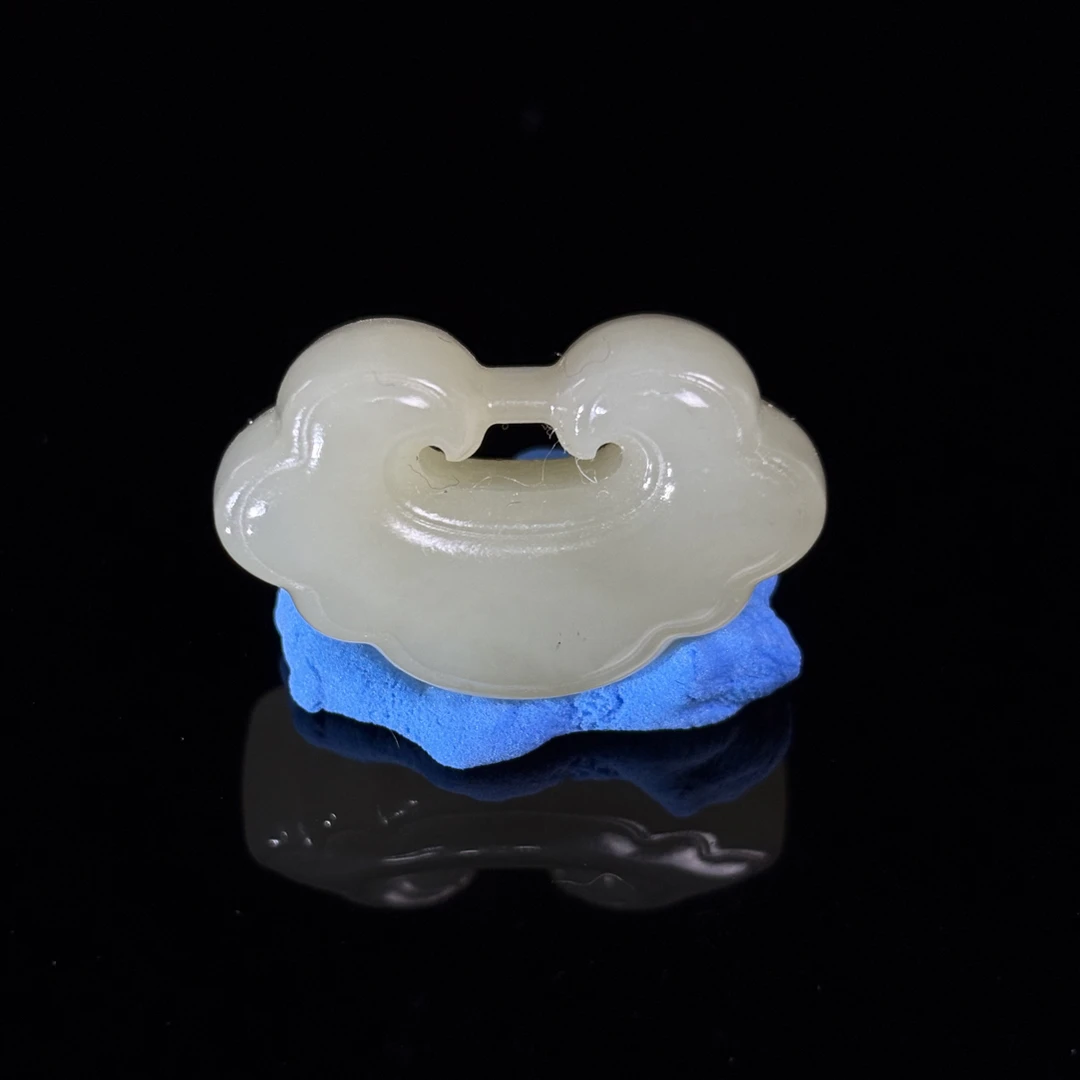 LOT020天然和田玉如意锁吊坠/ZS260320