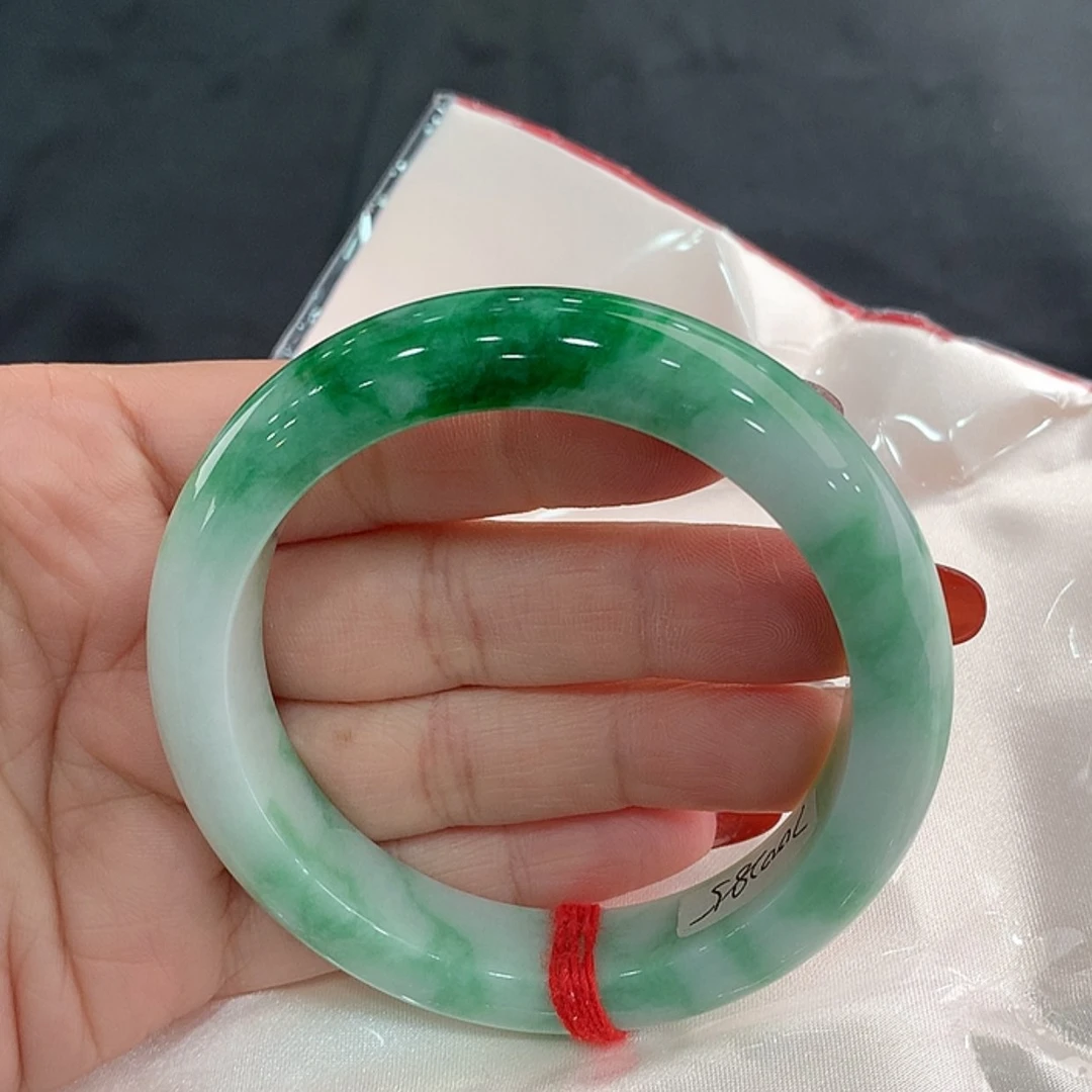 【闪购商品】翡翠手镯未镶嵌58.6，58/59