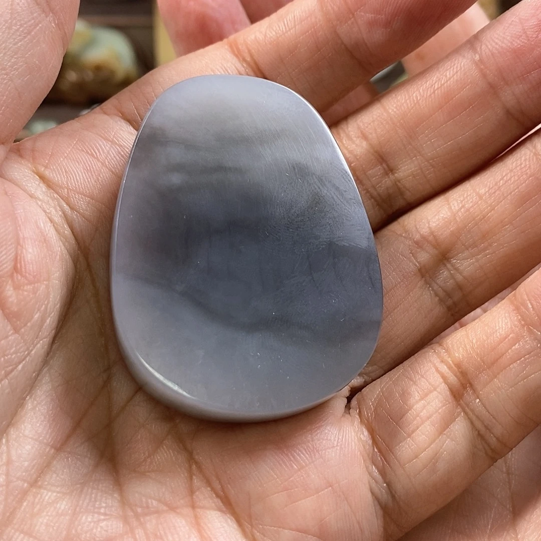 誠***。颈饰未镶嵌和田玉