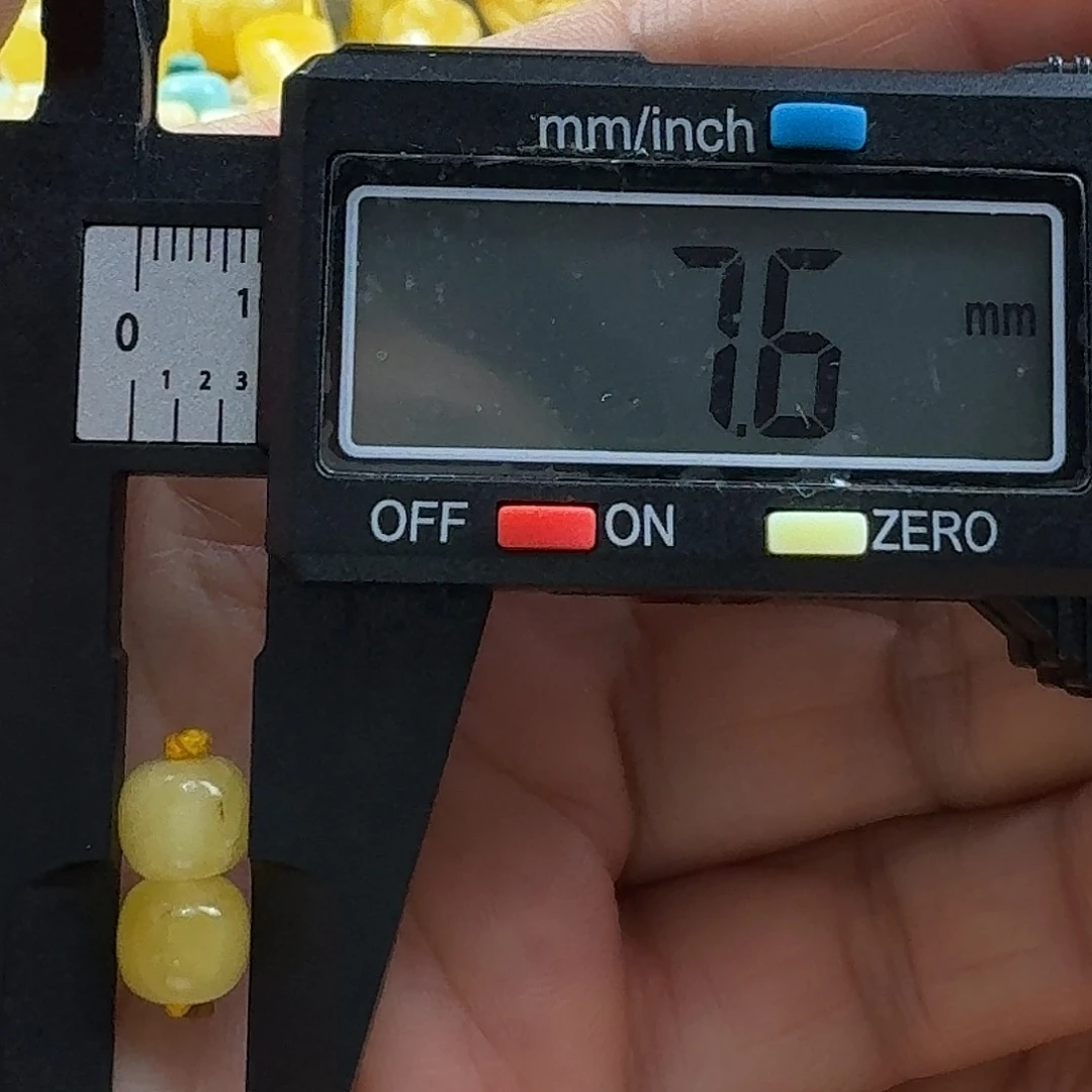 蜜蜡未镶嵌裸石21杂