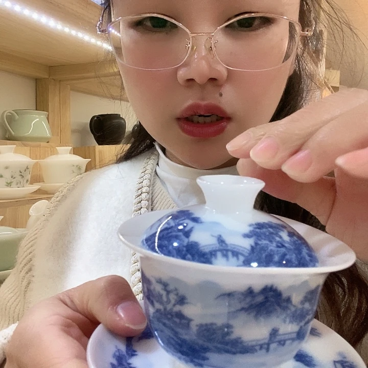 冰种羊脂盖碗瓷器
