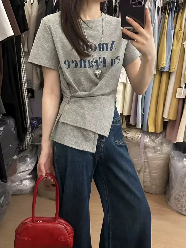 韩系字母印花褶皱收腰侧开叉短袖T恤2025夏季新款女洋气减龄上衣