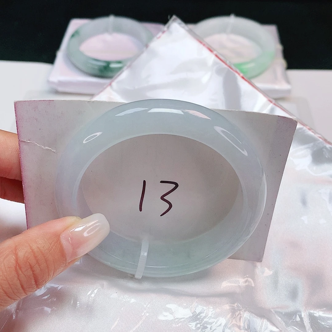 翡翠未镶嵌手镯 正圈55+