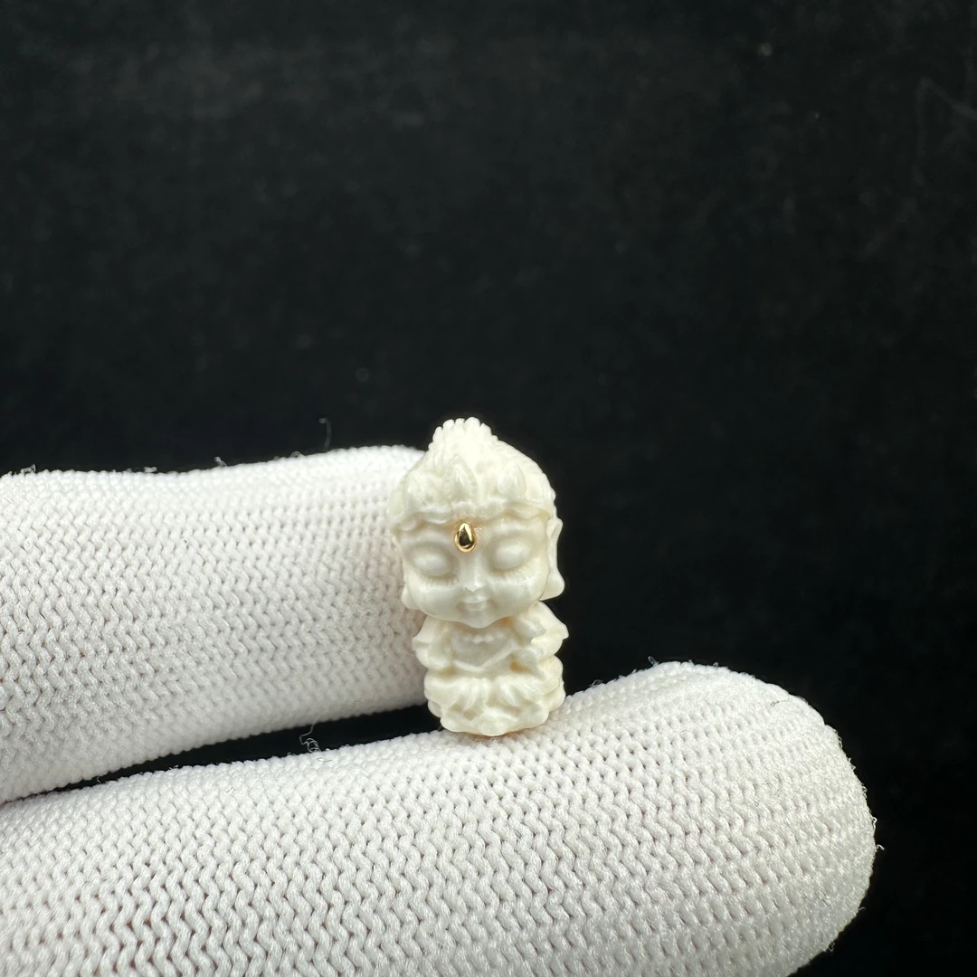 J9249天然猛犸牙雕刻饰品10.4*20mm支持复检 假一罚十