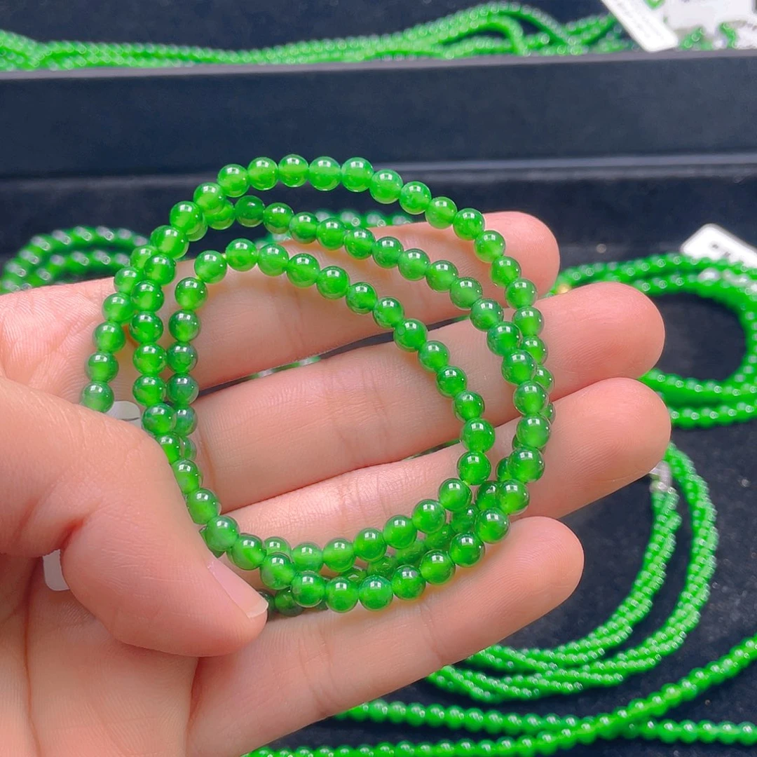 翡翠未镶嵌颈饰