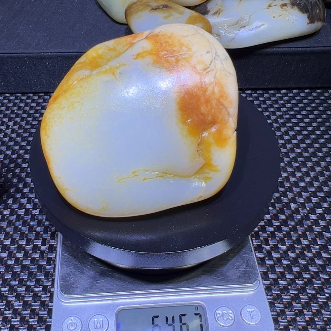 领***业和田玉（子料）未镶嵌吊坠(不含链)646克