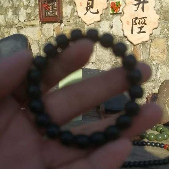 小***船石英石非金属太行玄玉手串1·0