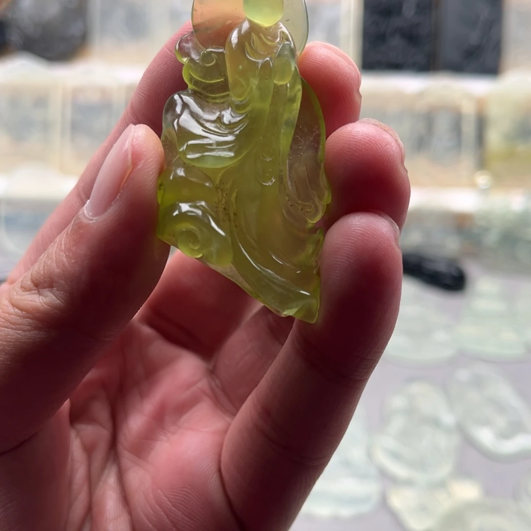 未镶嵌蛇纹石玉颈饰