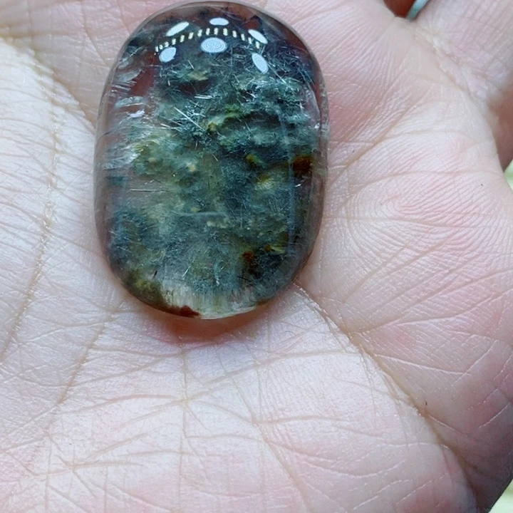 未镶嵌颈饰水晶森**宝