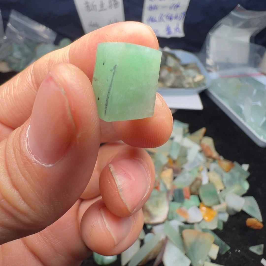 翡翠裸石缅甸翡翠A货