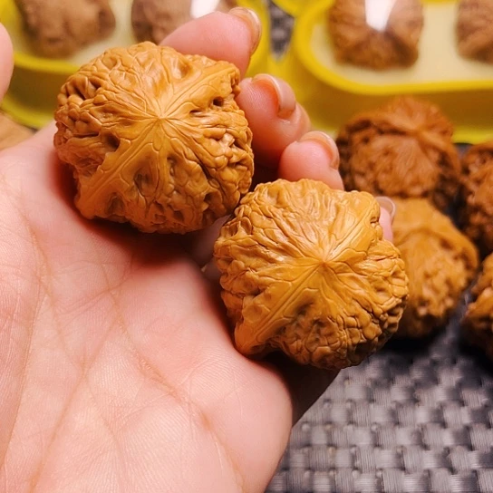 文玩核桃铁锤妹妹