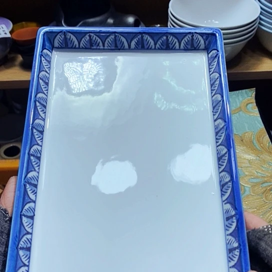 瓷片新年快乐。天天开心