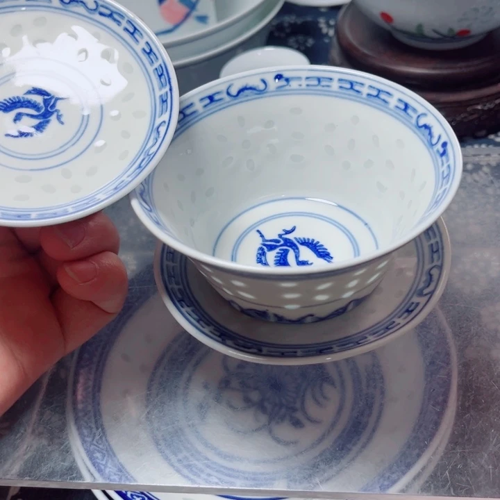 青花玲珑三才盖碗朱雀