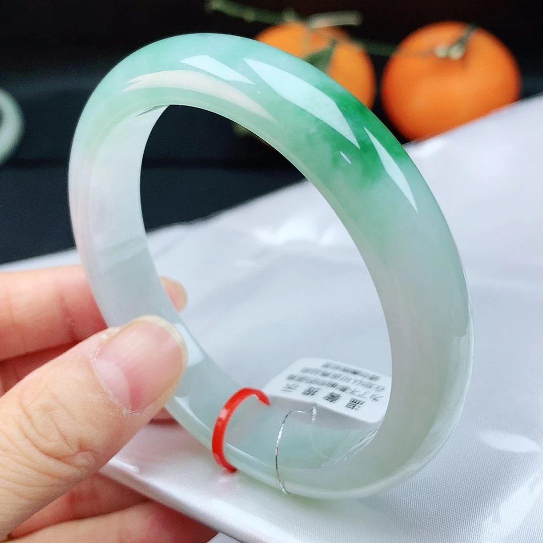 翡翠手镯未镶嵌57.8圈