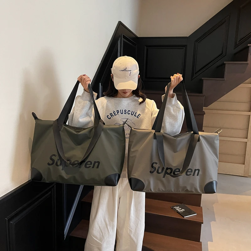 短途旅行包女手提简约行李包大容量旅游轻便防水单肩包运动健身包