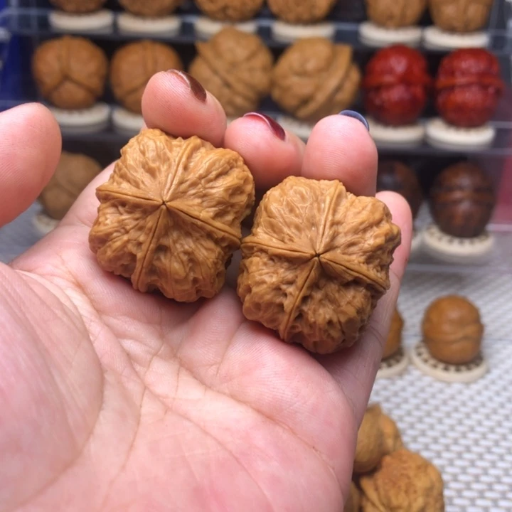 文玩核桃把件57小饼干四楞34