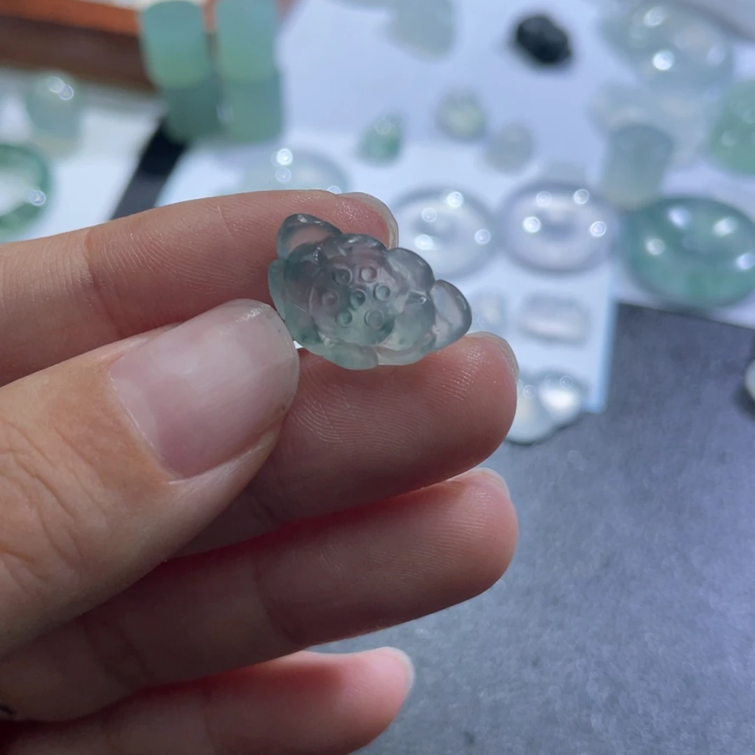 定制翡翠未镶嵌莲蓬