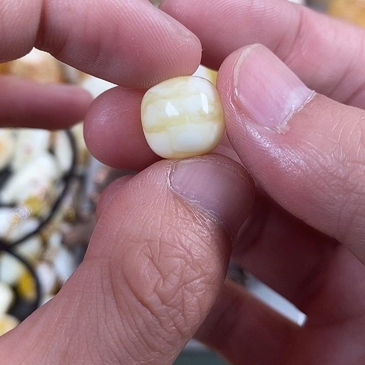 琥珀未镶嵌裸石我