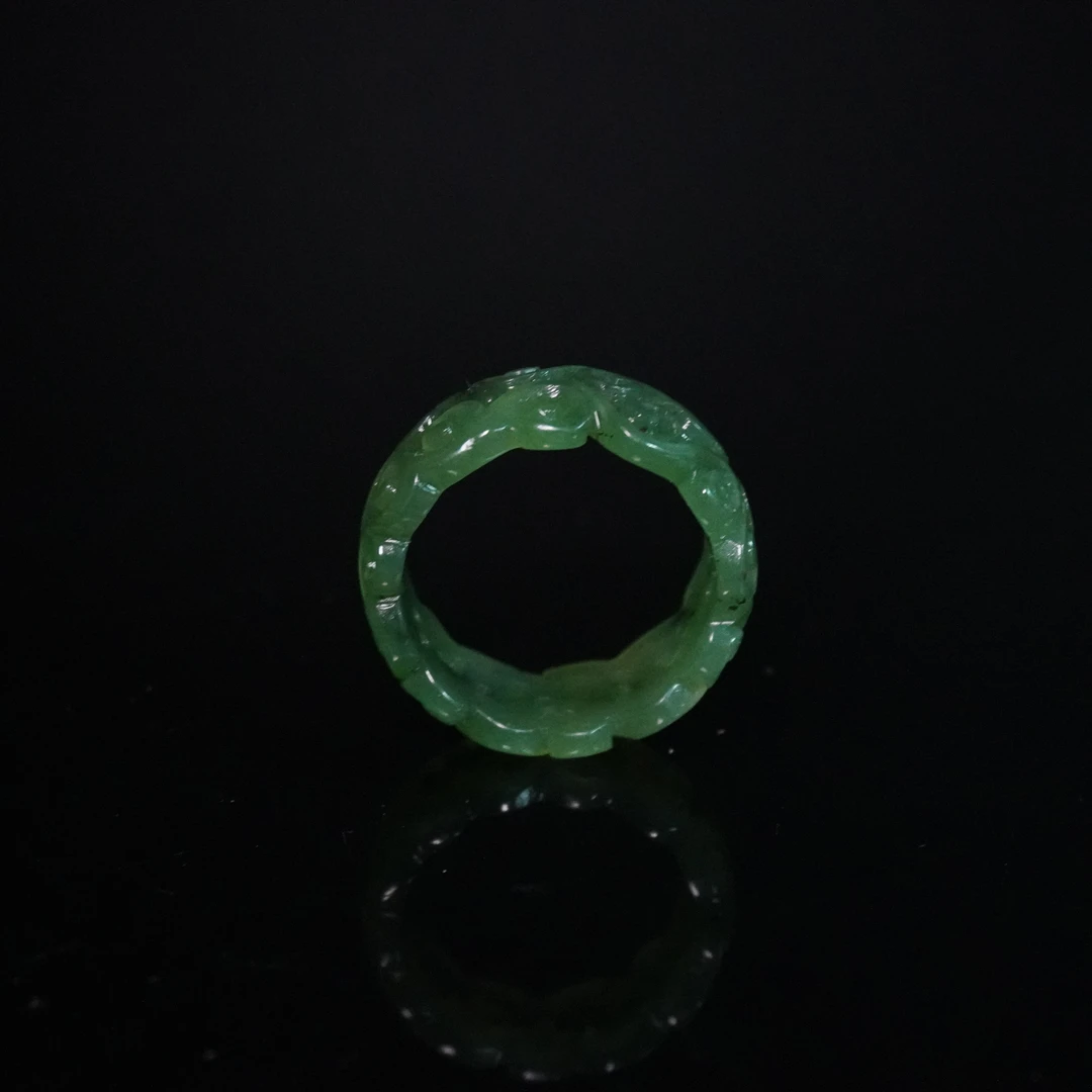 清代和田碧玉花卉纹指环/069628/收藏/传承/【友谊文物商店】