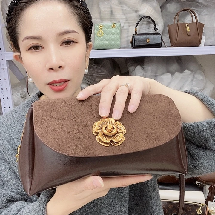 蚕丝小牛剖层皮革PU7526