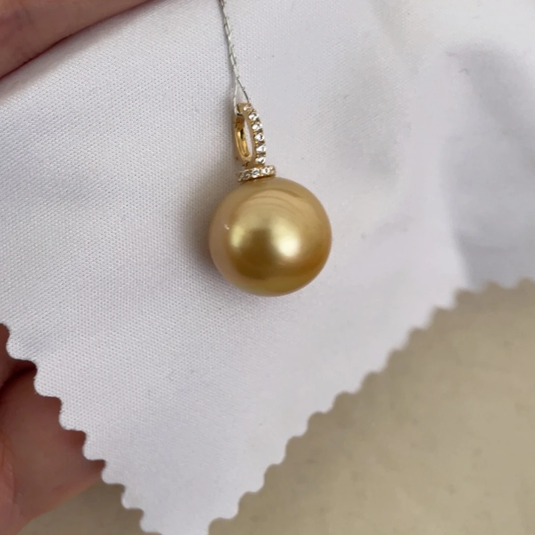 18K金镶嵌海水珍珠颈饰14.7mm