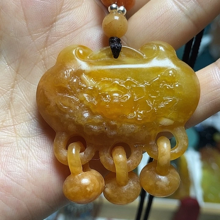 吊坠(赠链)未镶嵌翡翠