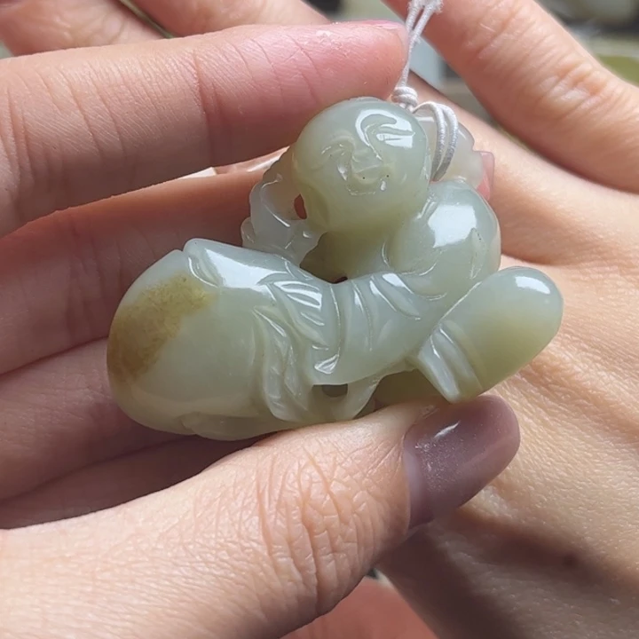 和田玉挂件未镶嵌挪**林