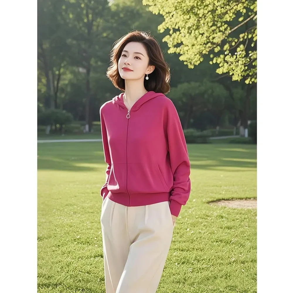 今年流行的女装开春百搭减龄漂亮洋气小个子高级感玫红色卫衣外套