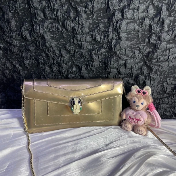 95新 BVLGARI/宝格丽 宝格丽金色蛇头woc链条斜挎包